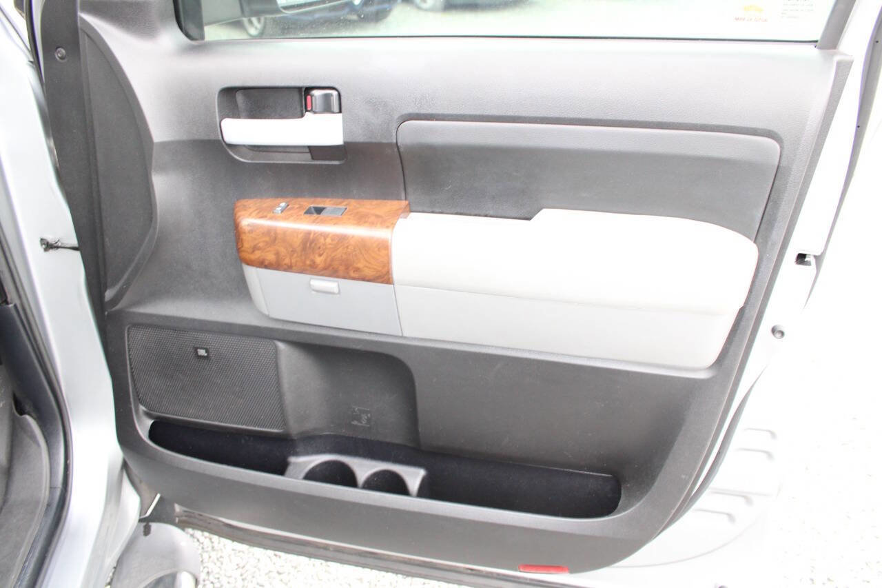 Used 2013 Toyota Tundra Limited w/ Memory Pkg RWD image 20