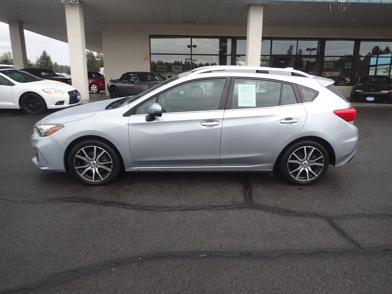 Used 2017 Subaru Impreza 2.0i Limited image 2