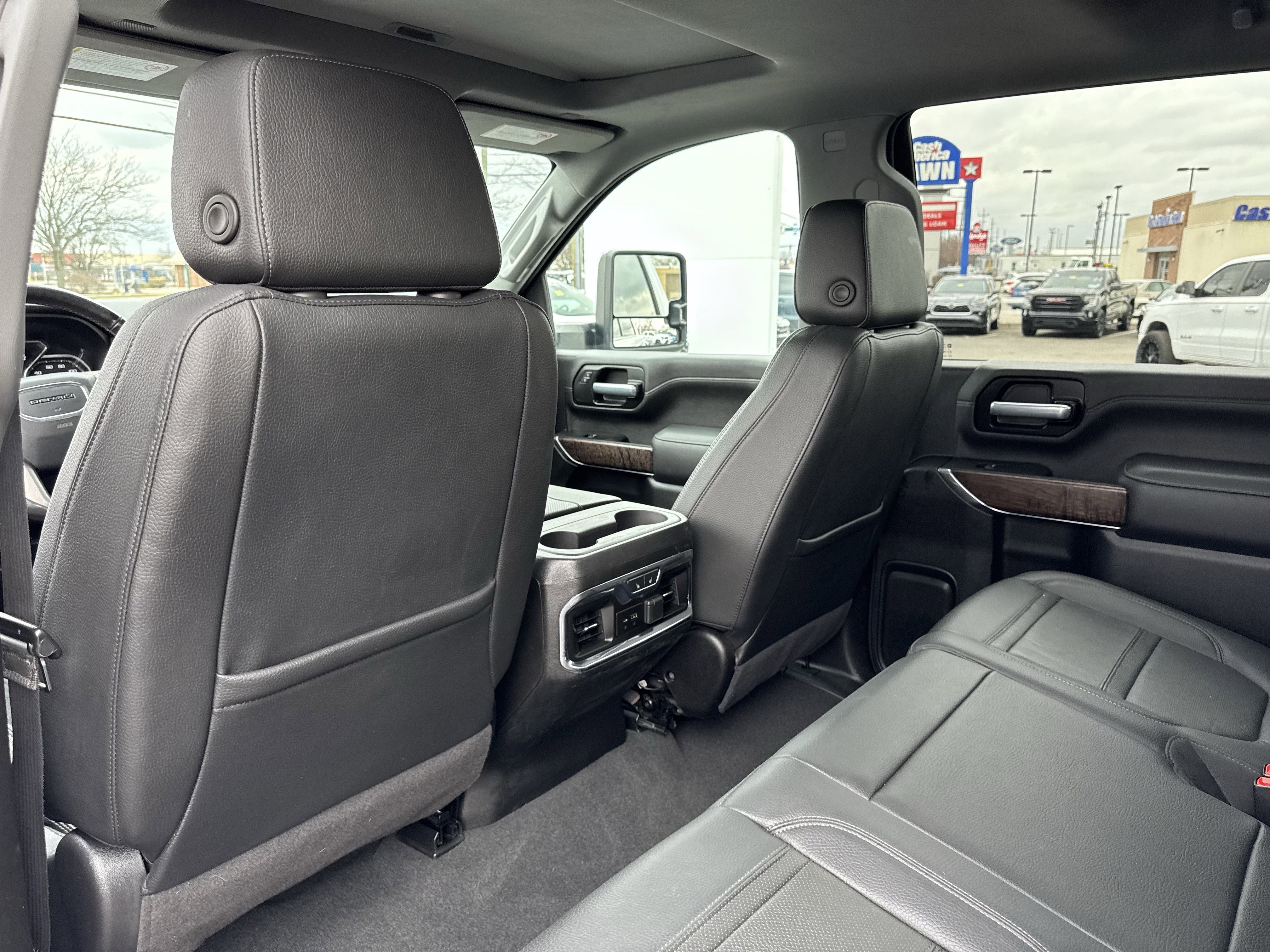 Used 2021 GMC Sierra 3500 Denali w/ Denali Ultimate Package image 29