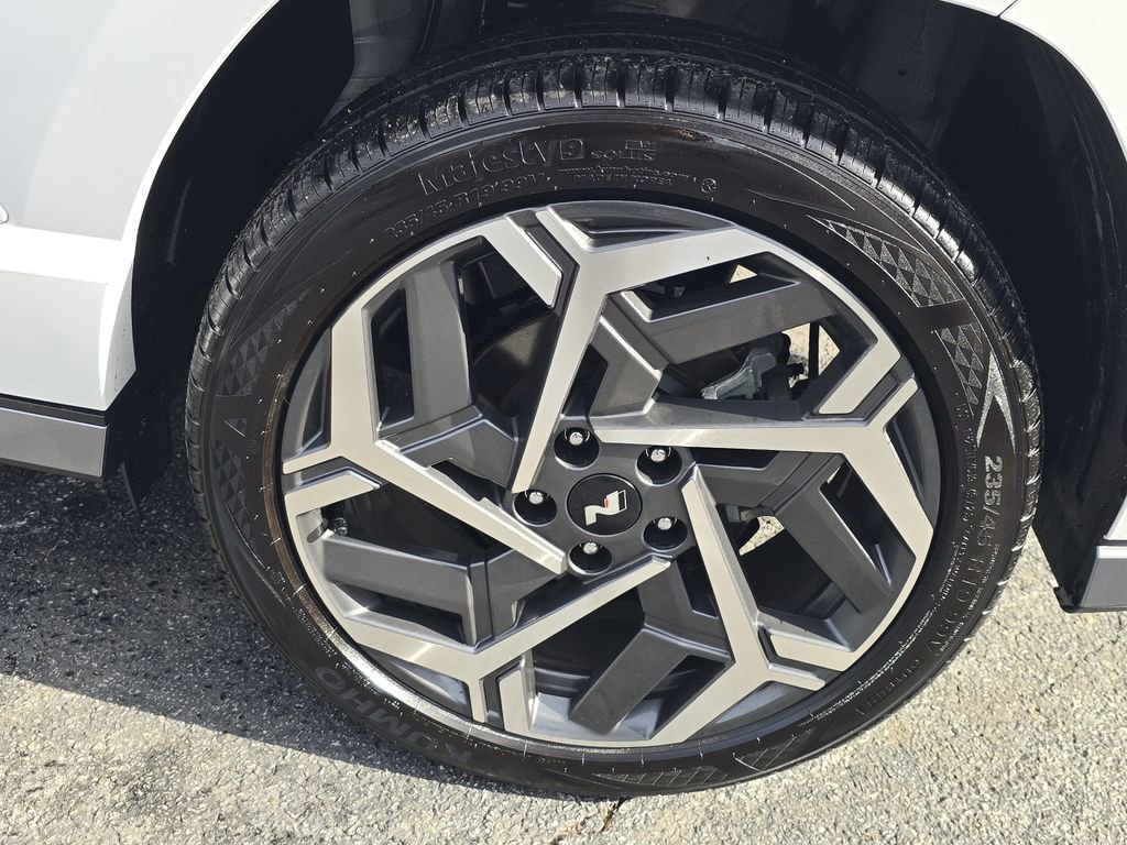 Used 2024 Hyundai Kona N Line image 8