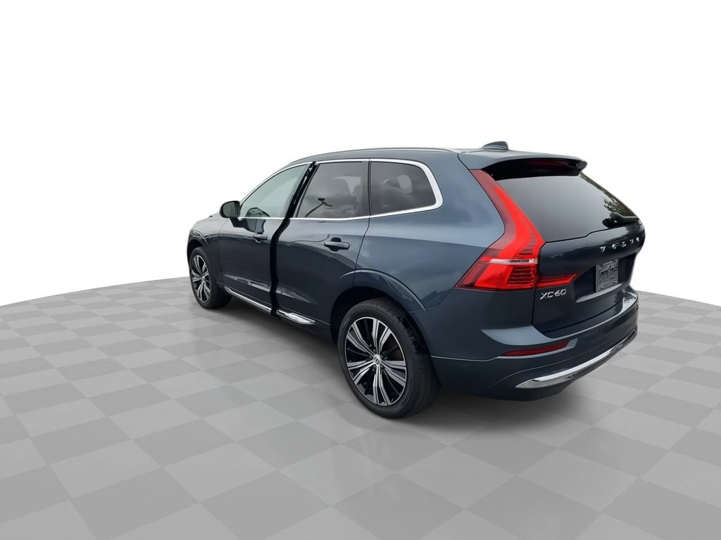 Used 2023 Volvo XC60 B5 Ultimate w/ Climate Package FWD image 5