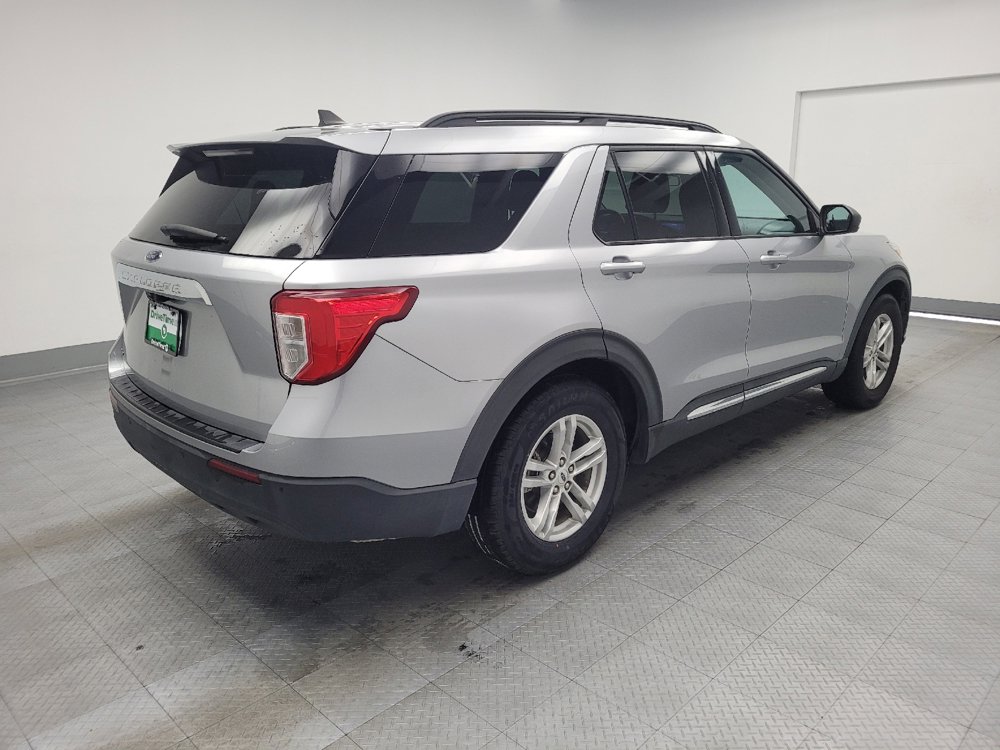 Used 2021 Ford Explorer XLT image 9