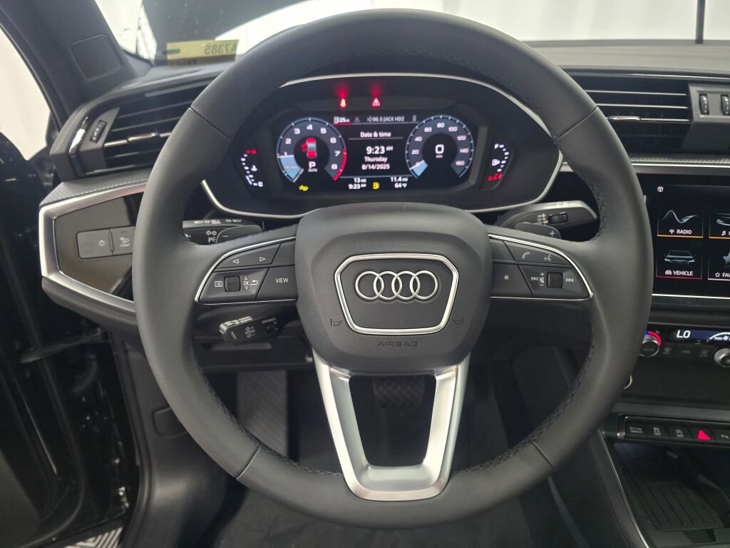 New 2025 Audi Q3 2.0T Premium image 13