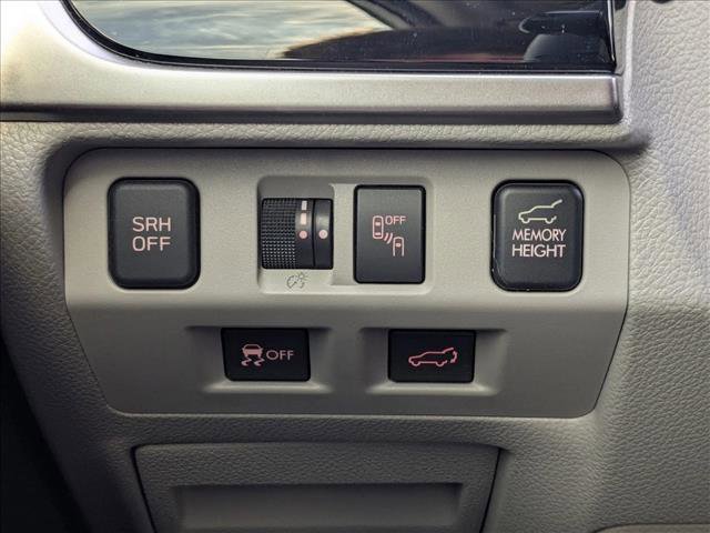 Used 2017 Subaru Forester 2.5i Limited image 11