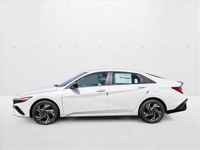 New 2025 Hyundai Elantra SEL image 8