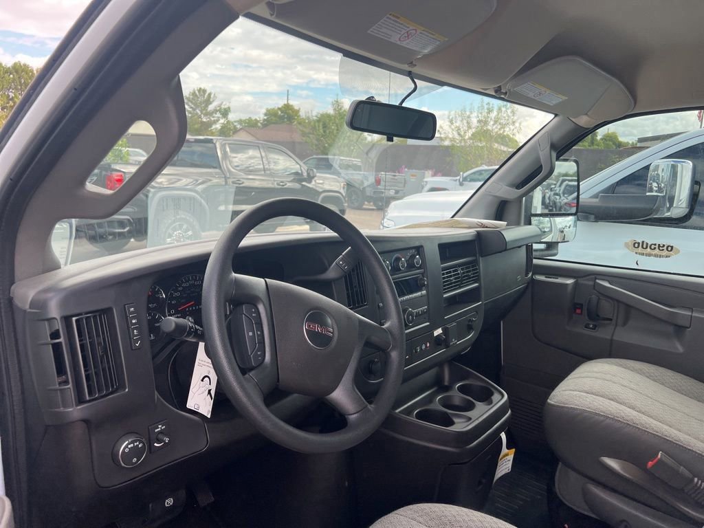 New 2025 GMC Savana 3500 w/ Power Convenience Package RWD image 5