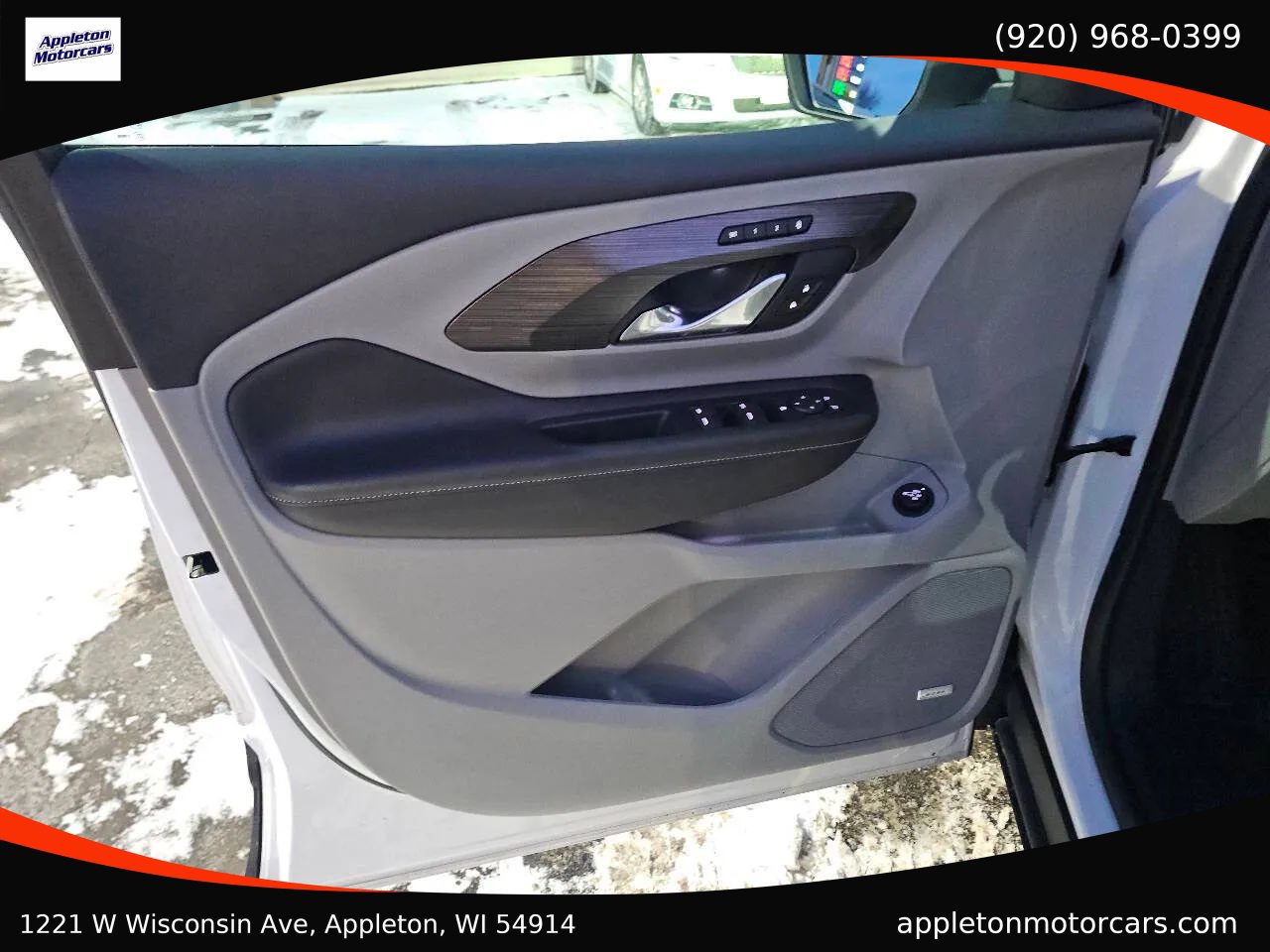 Used 2022 GMC Terrain SLT w/ Infotainment Package II image 11