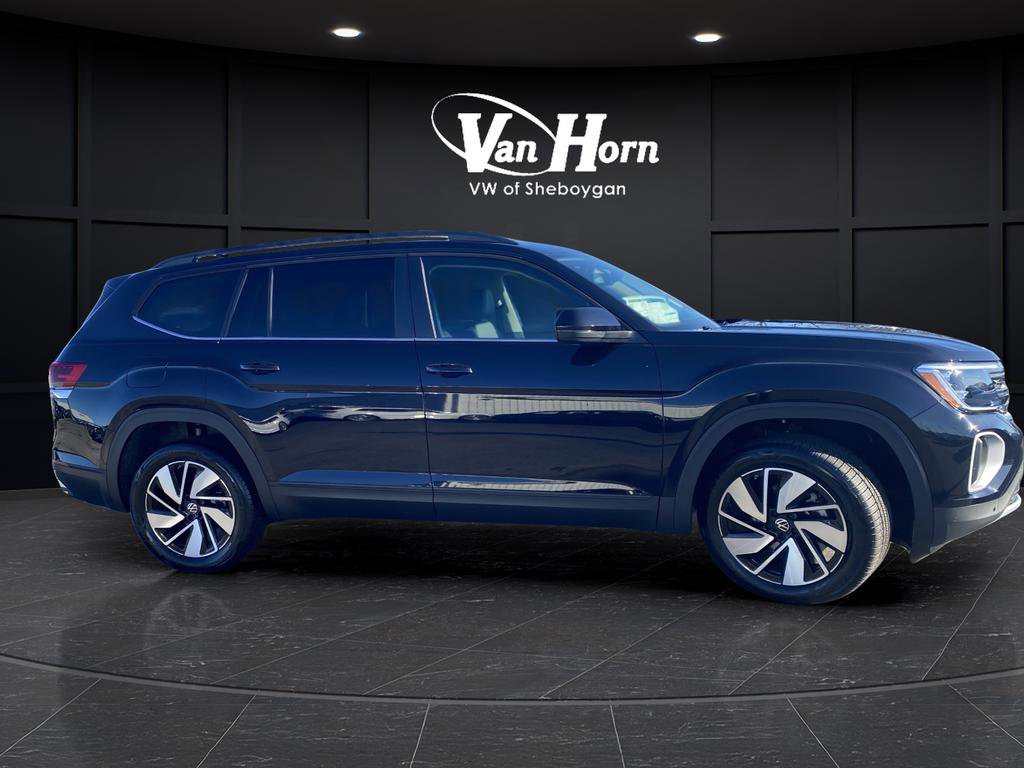 New 2026 Volkswagen Atlas SE image 2