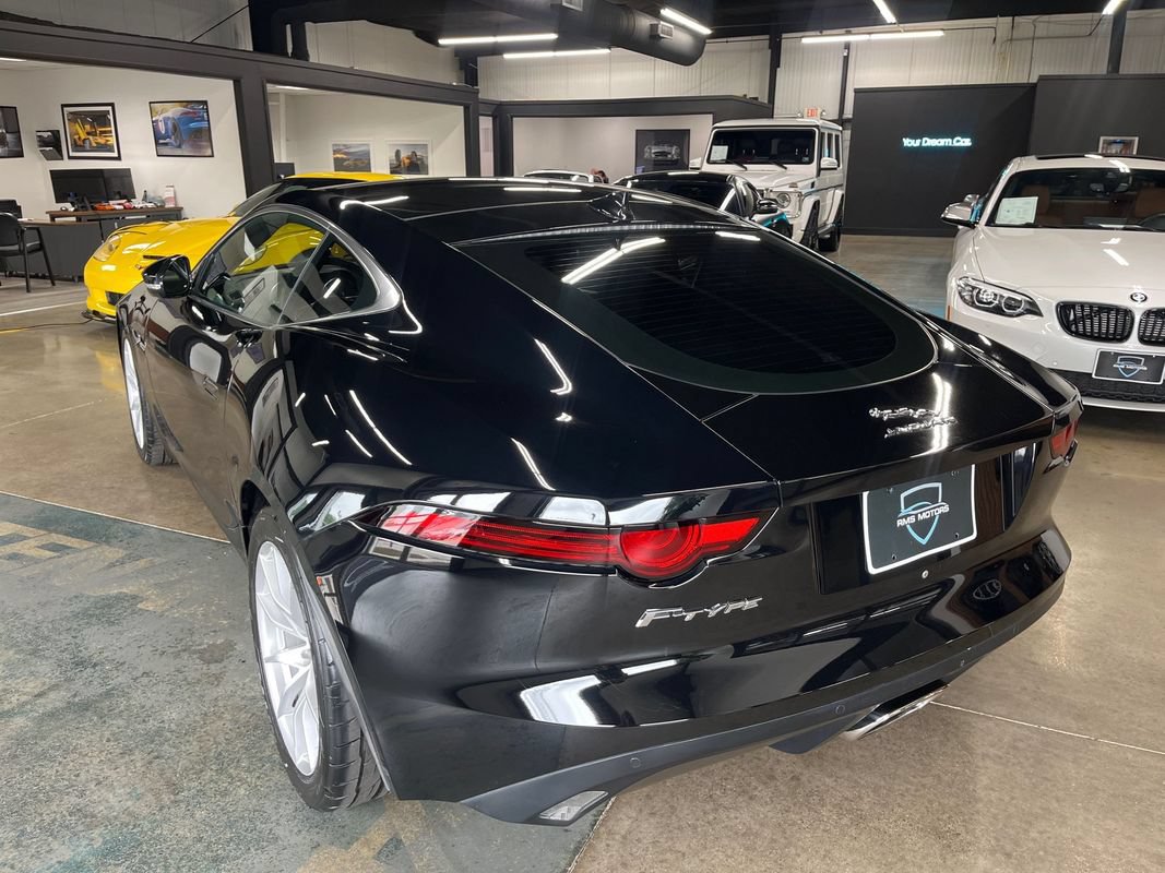 Used 2018 Jaguar F-TYPE Coupe RWD image 8