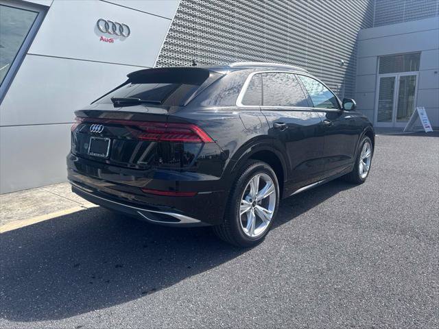 Used 2023 Audi Q8 Premium w/ Convenience Package AWD/4WD image 3