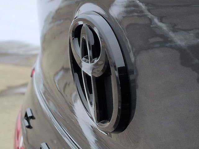 Used 2026 Toyota Camry SE image 25