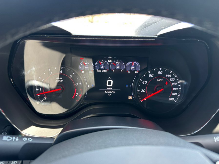 Used 2020 Chevrolet Camaro SS RWD image 16