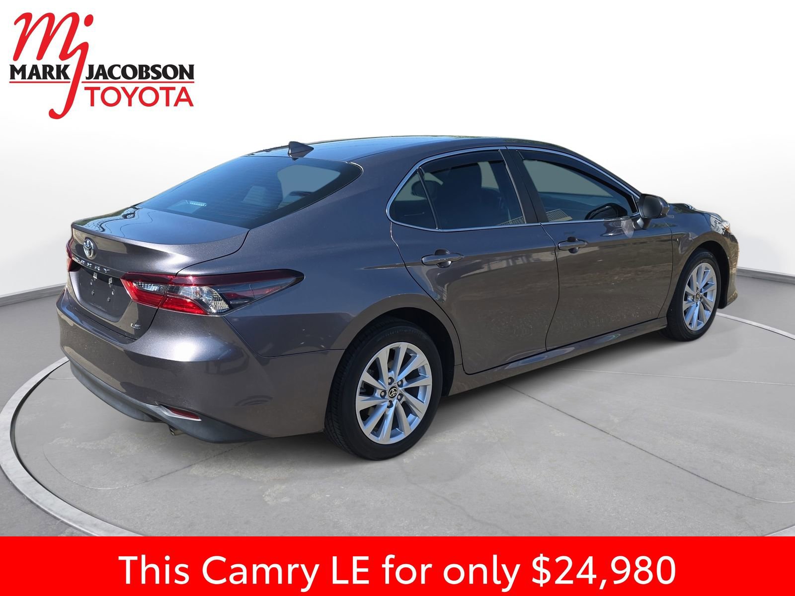 Used 2023 Toyota Camry LE FWD image 9