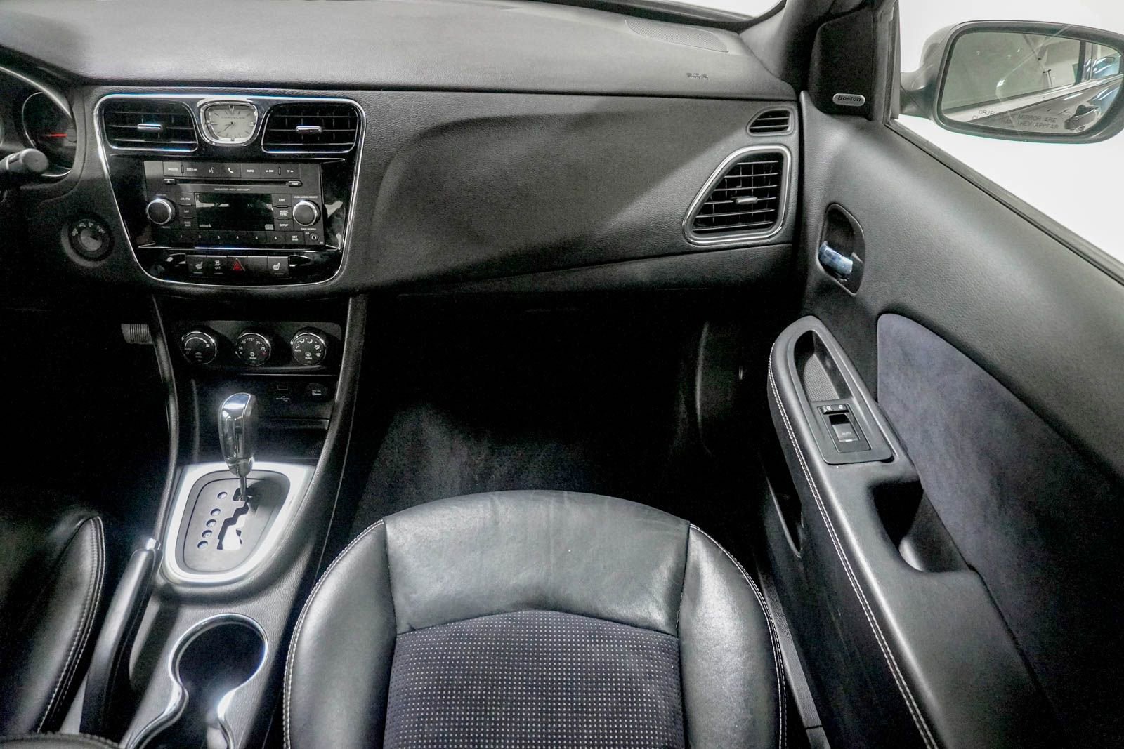 Used 2014 Chrysler 200 Limited w/ 200 S V6 Premium Group image 26