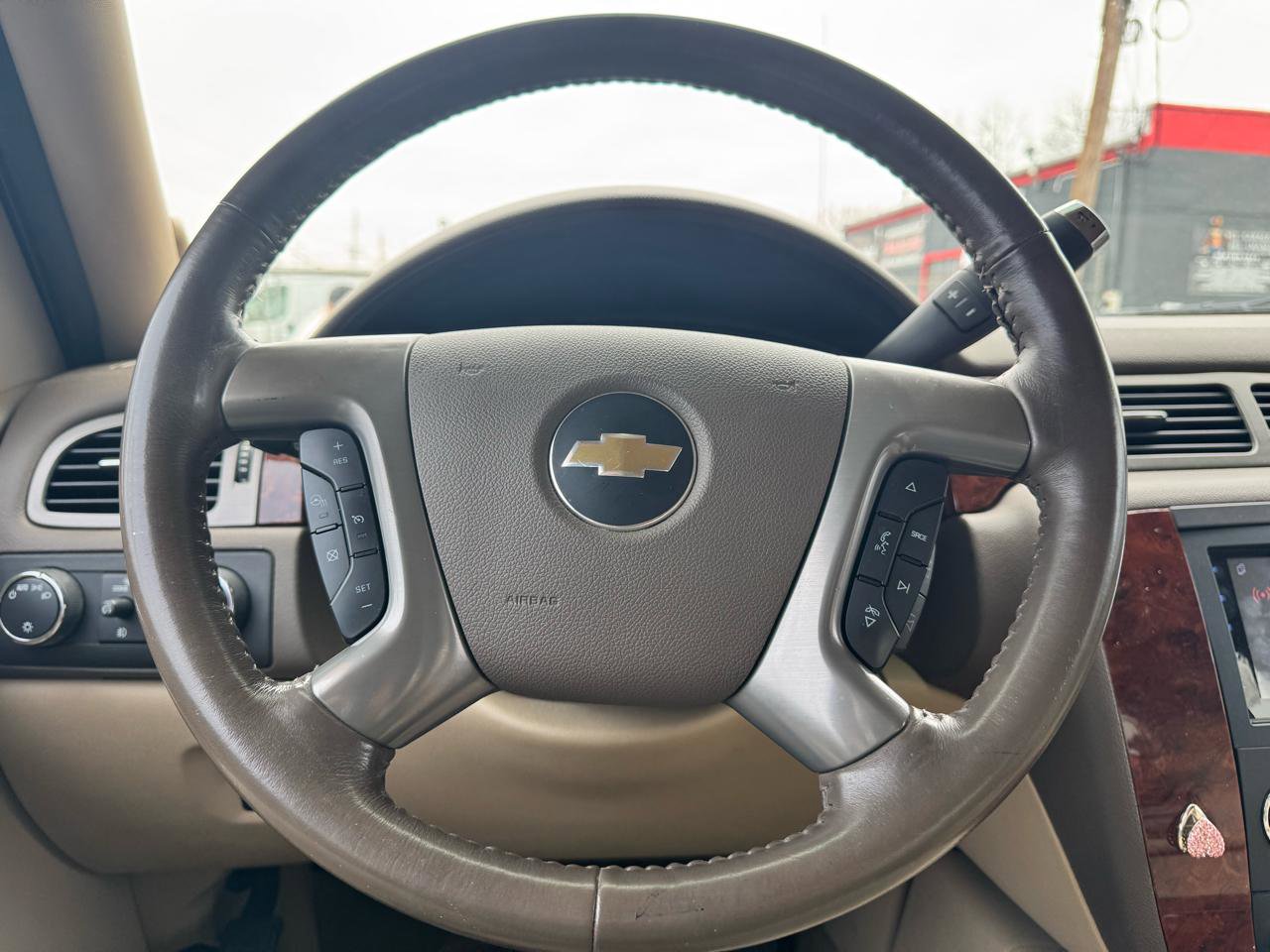 Used 2013 Chevrolet Avalanche LTZ image 13