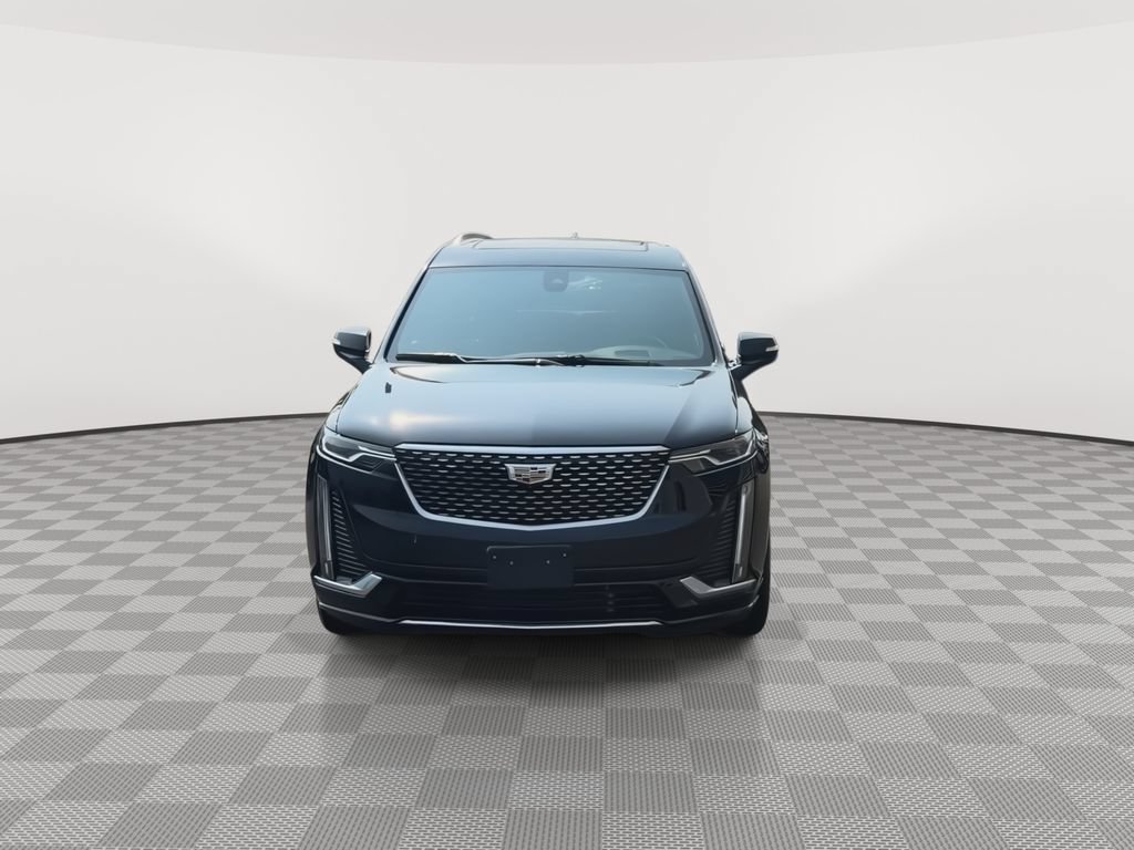 Used 2023 Cadillac XT6 Premium Luxury w/ Technology Package AWD/4WD image 3