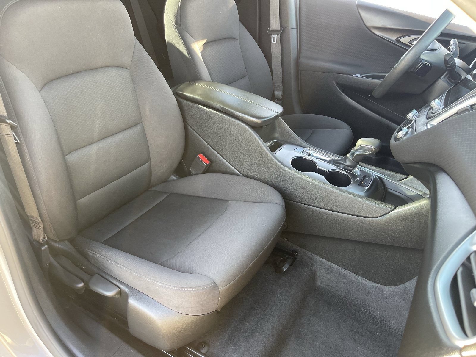 Used 2024 Chevrolet Malibu LT FWD image 11