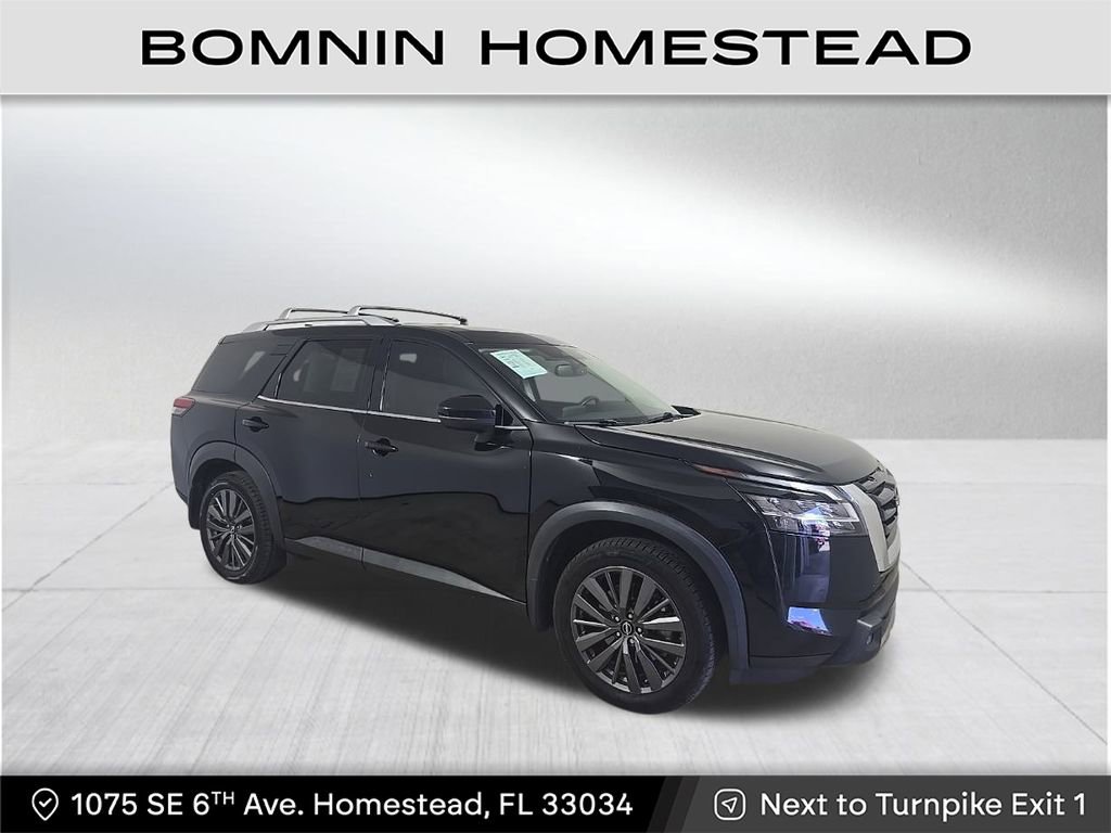 Used 2022 Nissan Pathfinder SL w/ SL Premium Package image 1