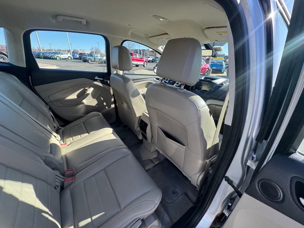 Used 2015 Ford C-MAX Energi SEL w/ Equipment Group 302A image 15