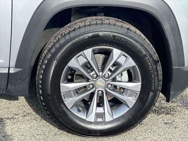 Used 2026 Chevrolet Equinox LT w/ Convenience Package II image 9