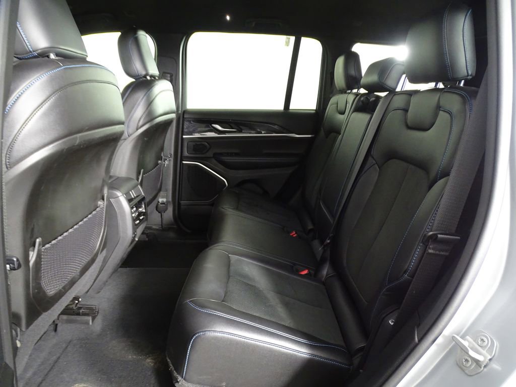 Used 2022 Jeep Grand Cherokee Trailhawk image 13