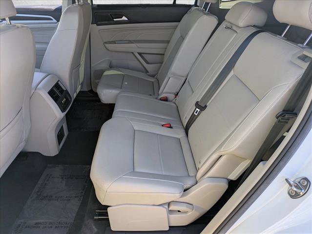 Used 2023 Volkswagen Atlas SE w/ Black Wheel Package image 17