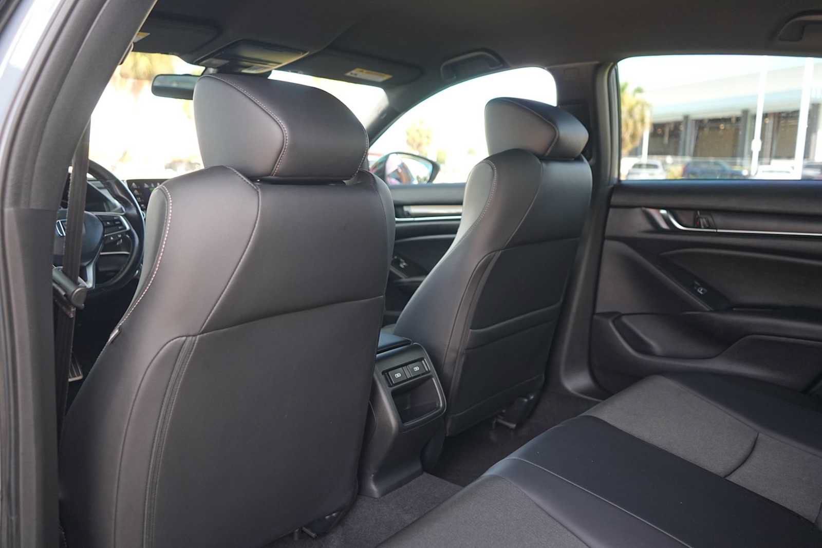 Used 2022 Honda Accord Sport image 12