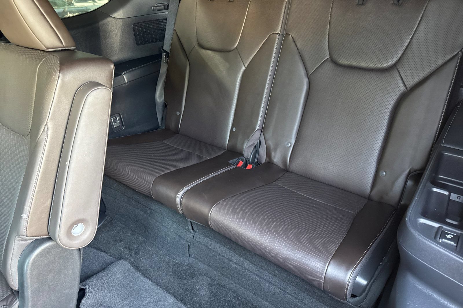 Certified 2024 Lexus TX 350 FWD w/ Captains Chair Package image 18
