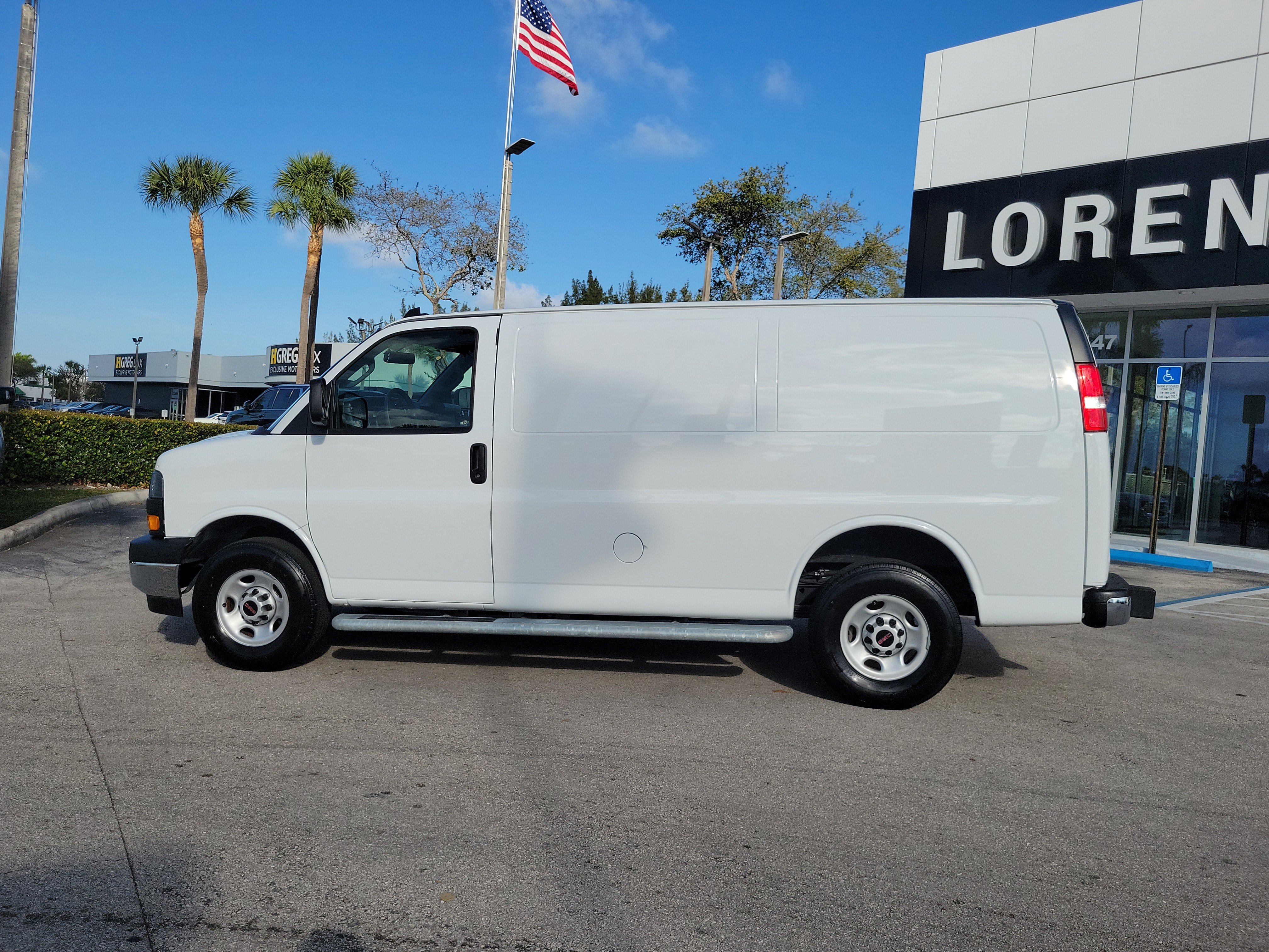 Used 2024 GMC Savana 2500 w/ Driver Convenience Package image 8