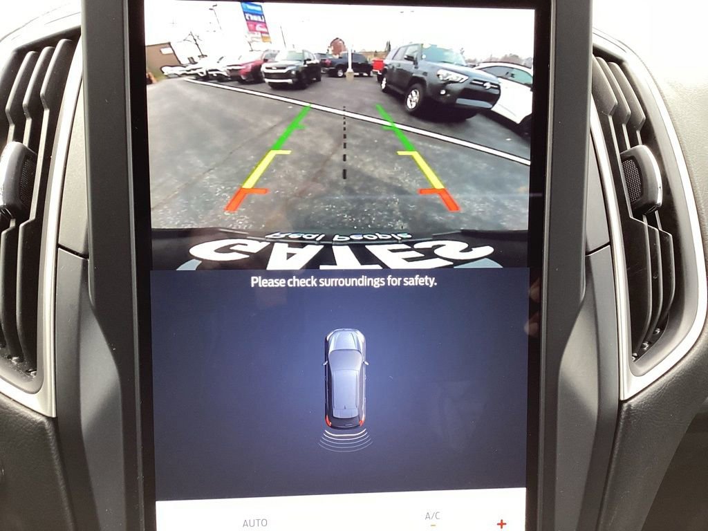 Used 2024 Ford Edge SEL image 19