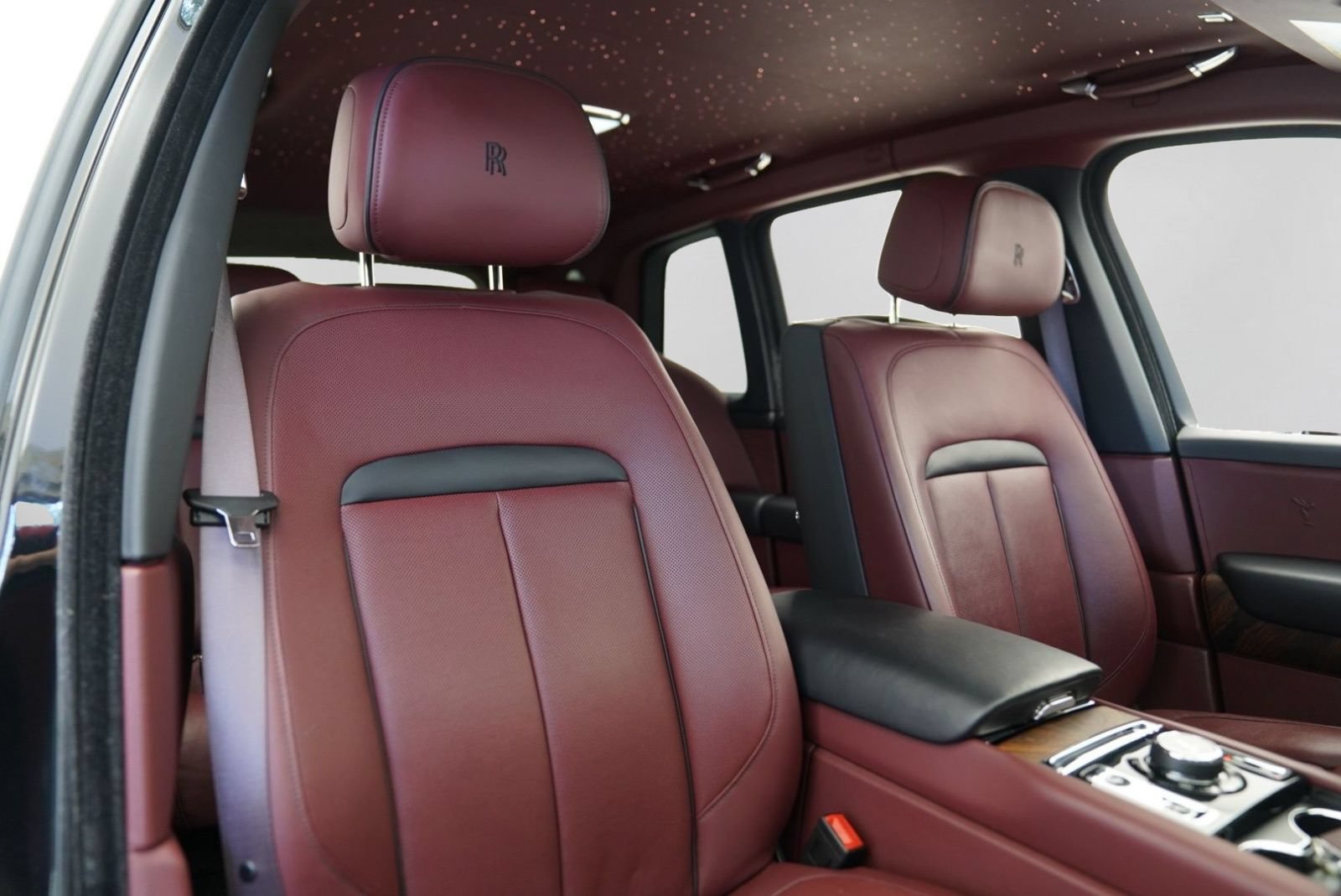 Certified 2020 Rolls-Royce Cullinan AWD/4WD image 36