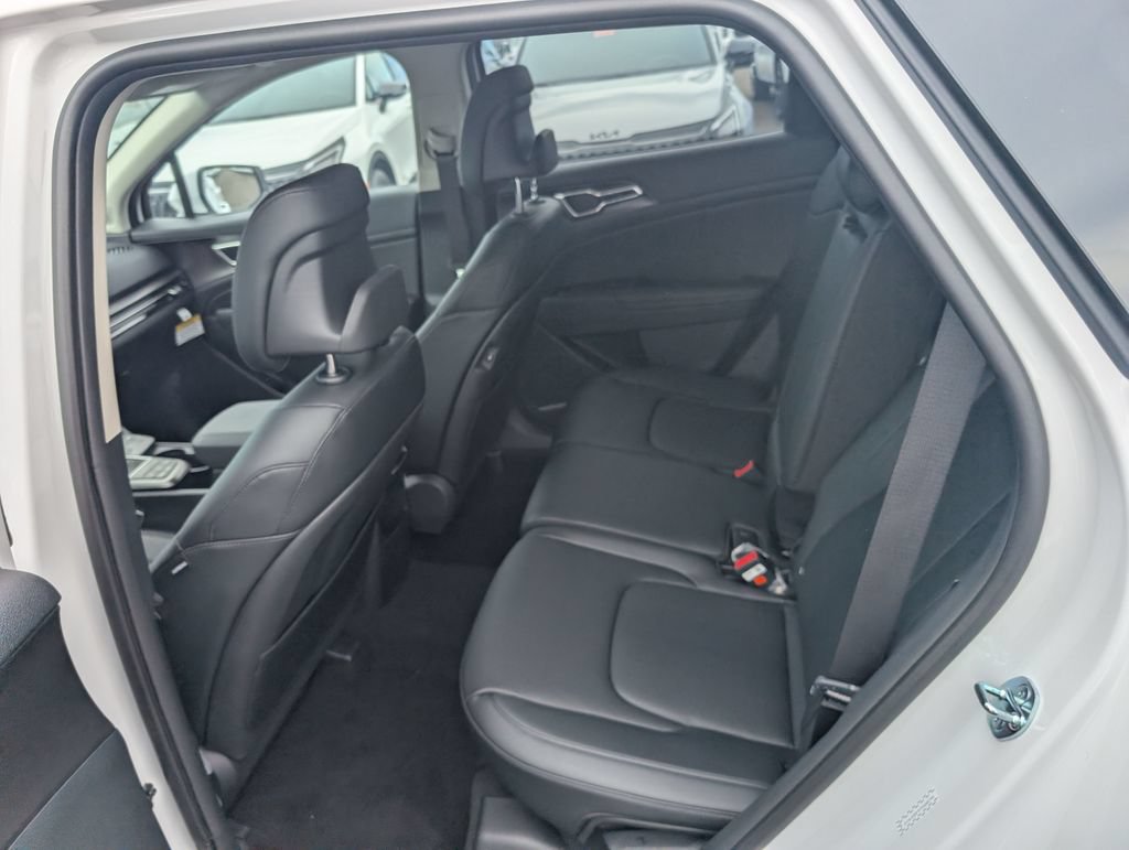 New 2026 Kia Sportage EX w/ EX Panorama Roof Package FWD image 9