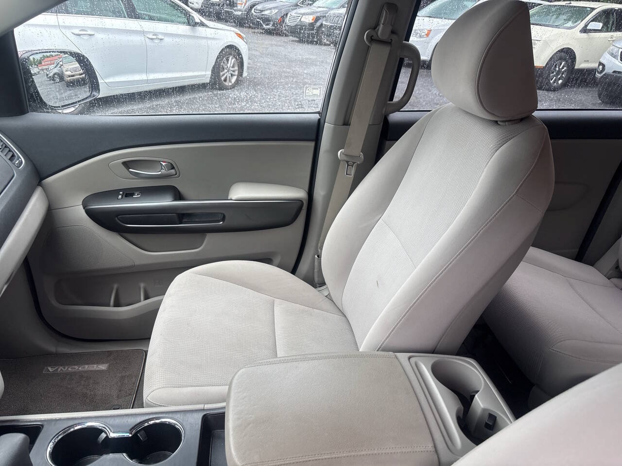 Used 2020 Kia Sedona LX FWD image 15
