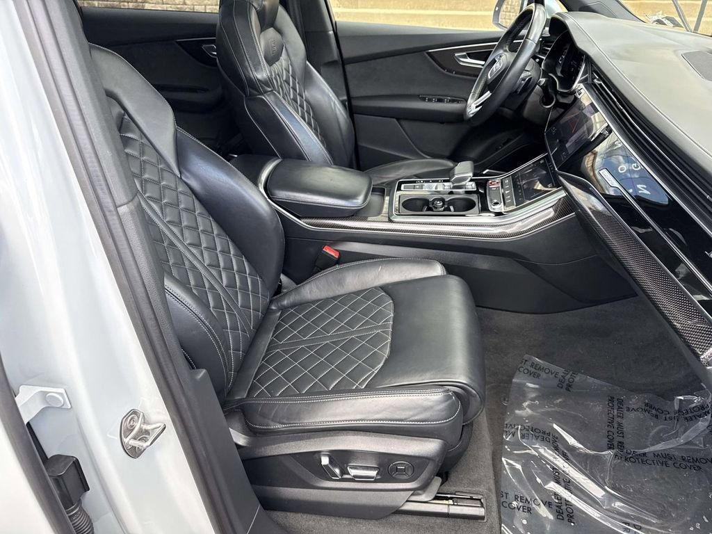Used 2021 Audi SQ7 Premium Plus w/ Driver Assistance Package image 7