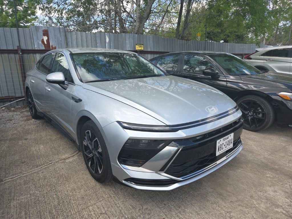 Used 2025 Hyundai Sonata SEL image 3