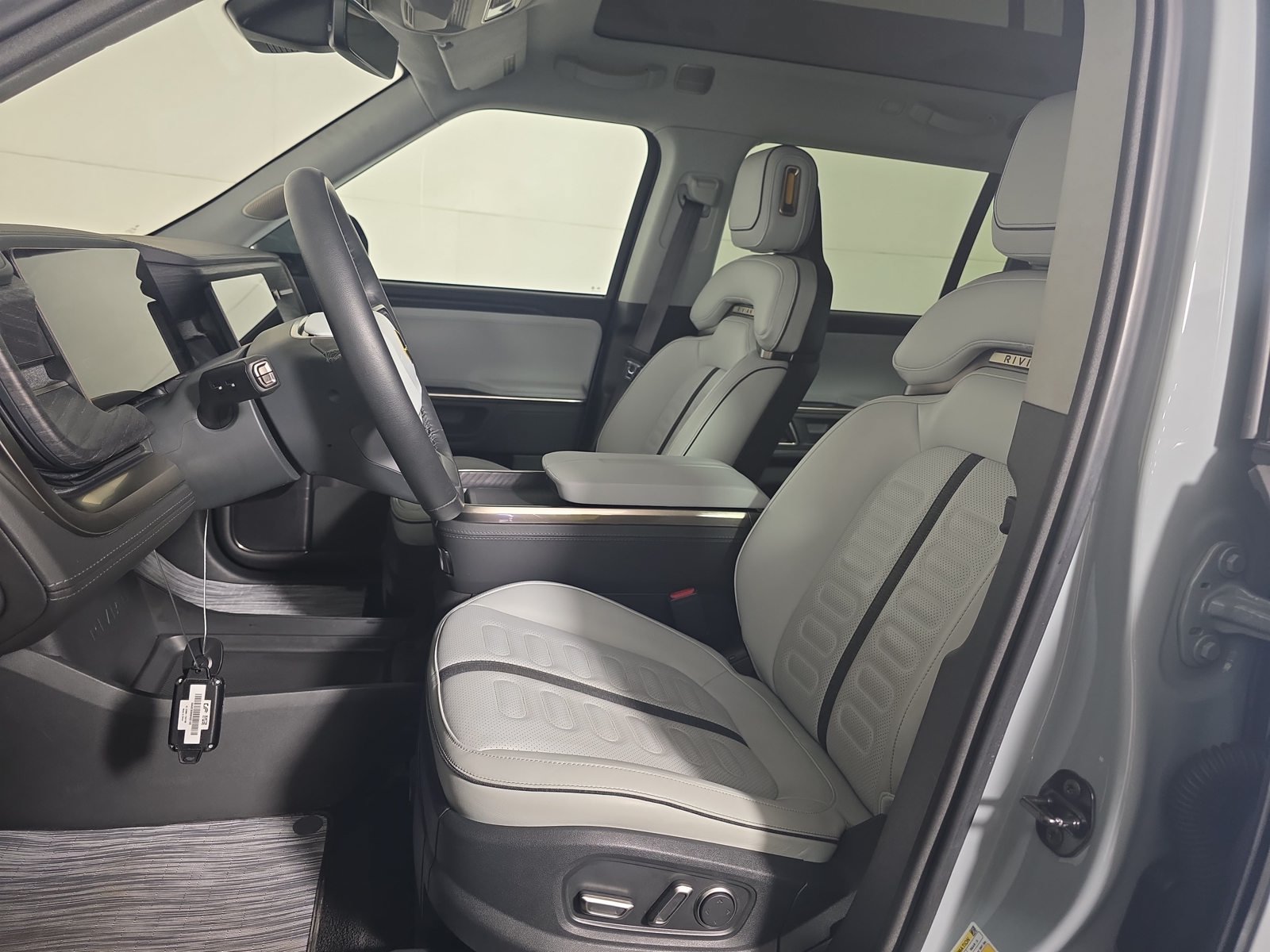 Used 2024 Rivian R1S Adventure Quad AWD/4WD image 54
