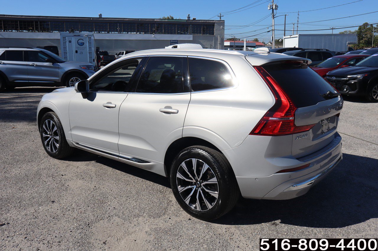Used 2023 Volvo XC60 B5 Plus w/ Climate Package image 7