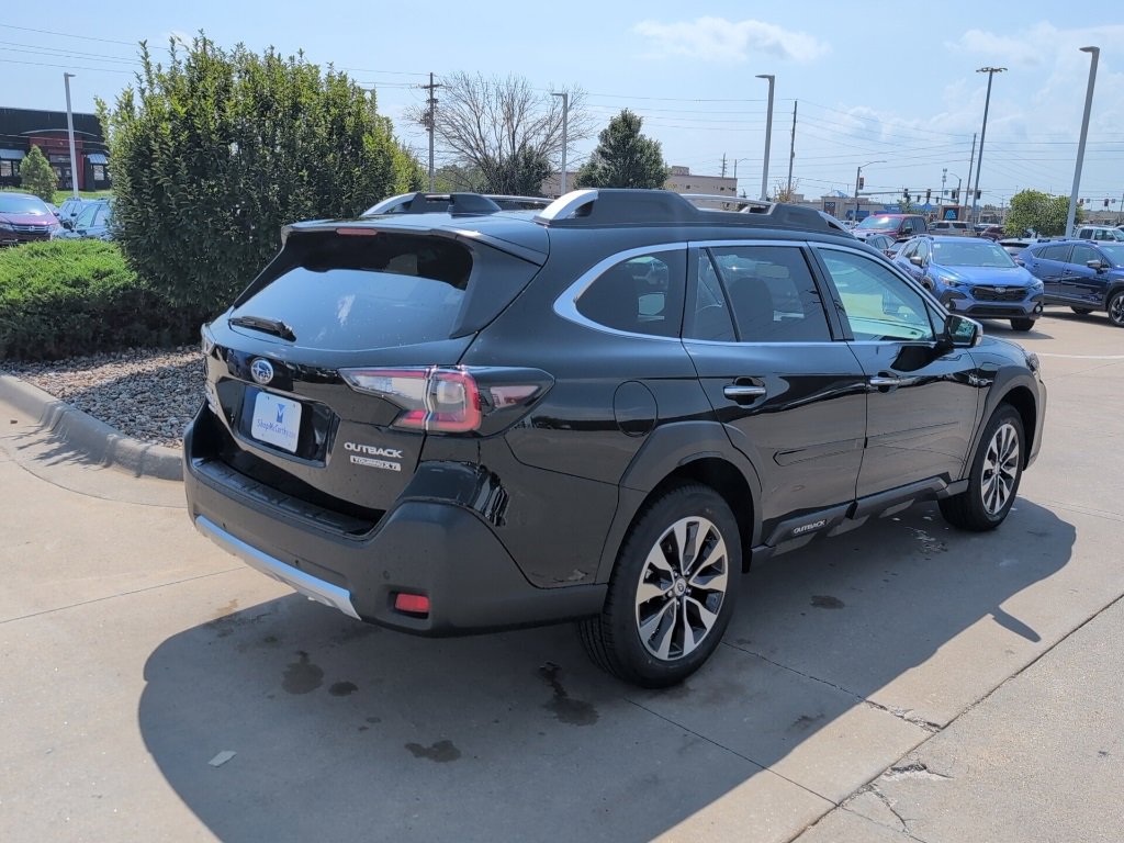 New 2025 Subaru Outback Touring XT image 7