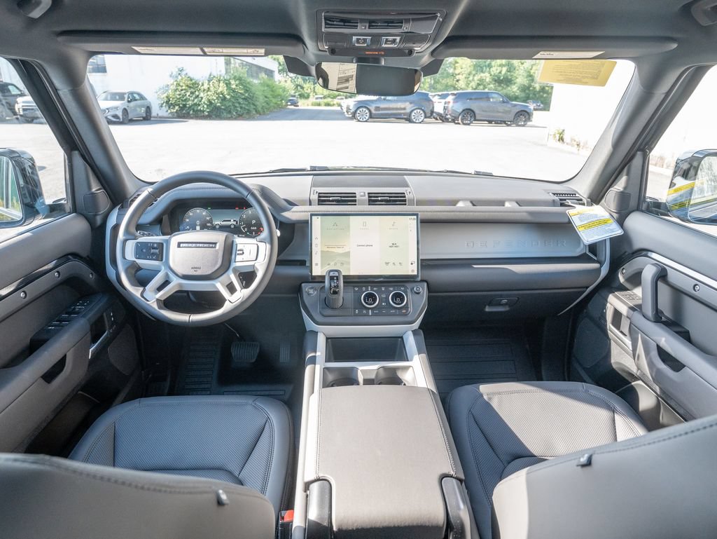 New 2026 Land Rover Defender 110 X-Dynamic SE AWD/4WD image 17