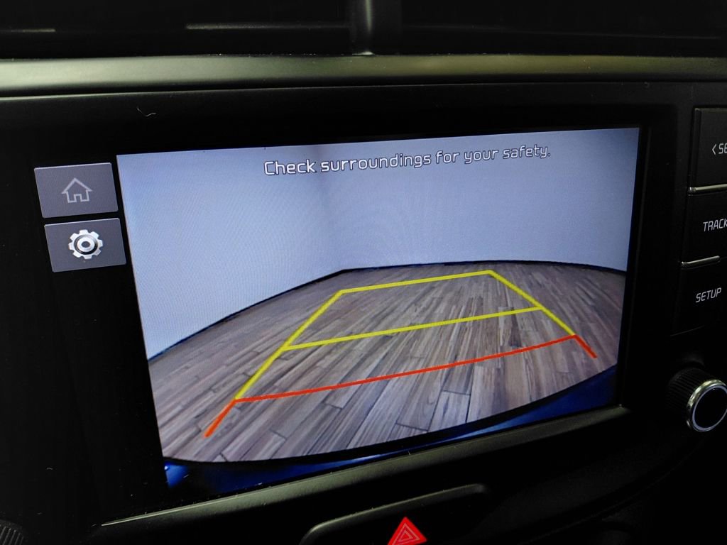 Used 2023 Kia Soul LX w/ LX Technology Package FWD image 4