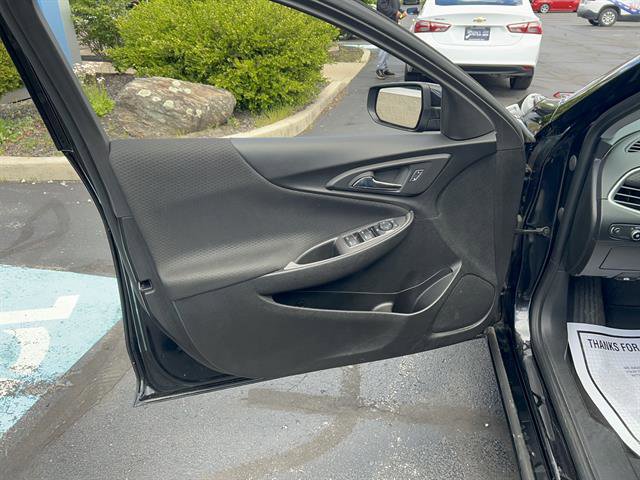 Used 2023 Chevrolet Malibu LT FWD image 9