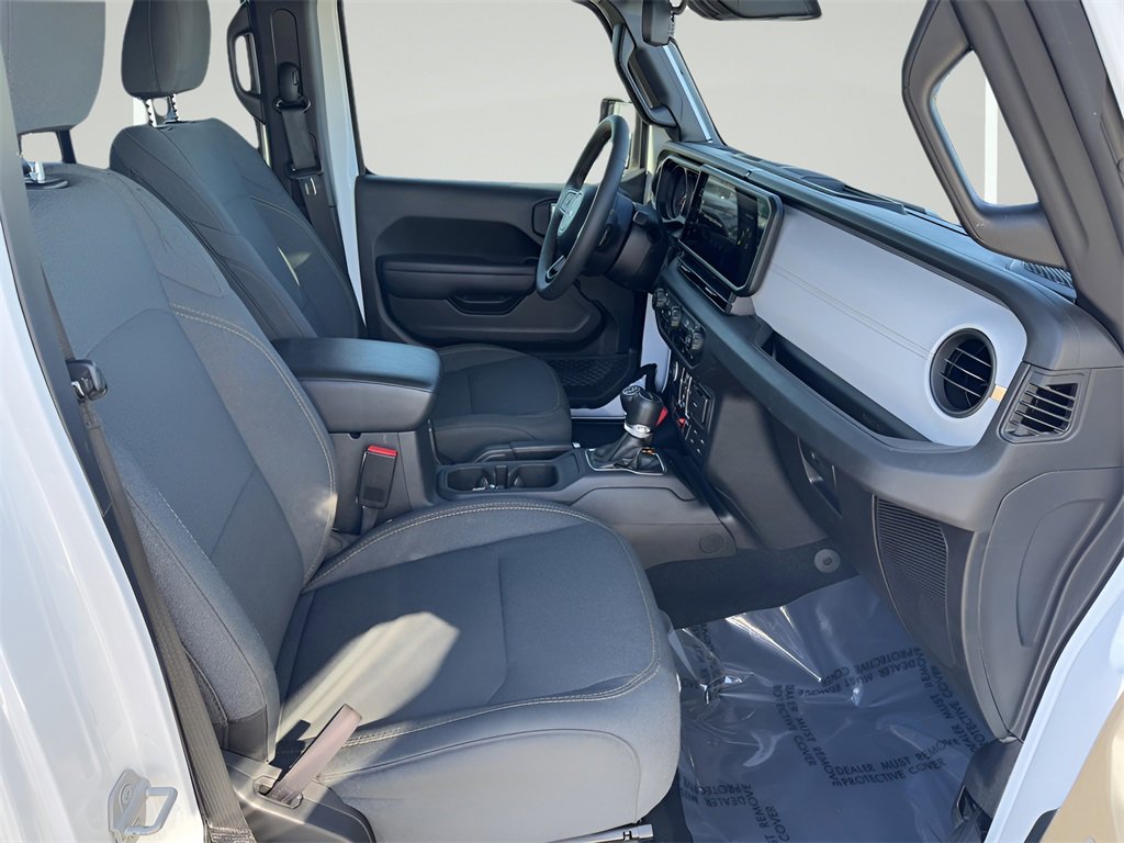 Used 2024 Jeep Gladiator Sport image 25