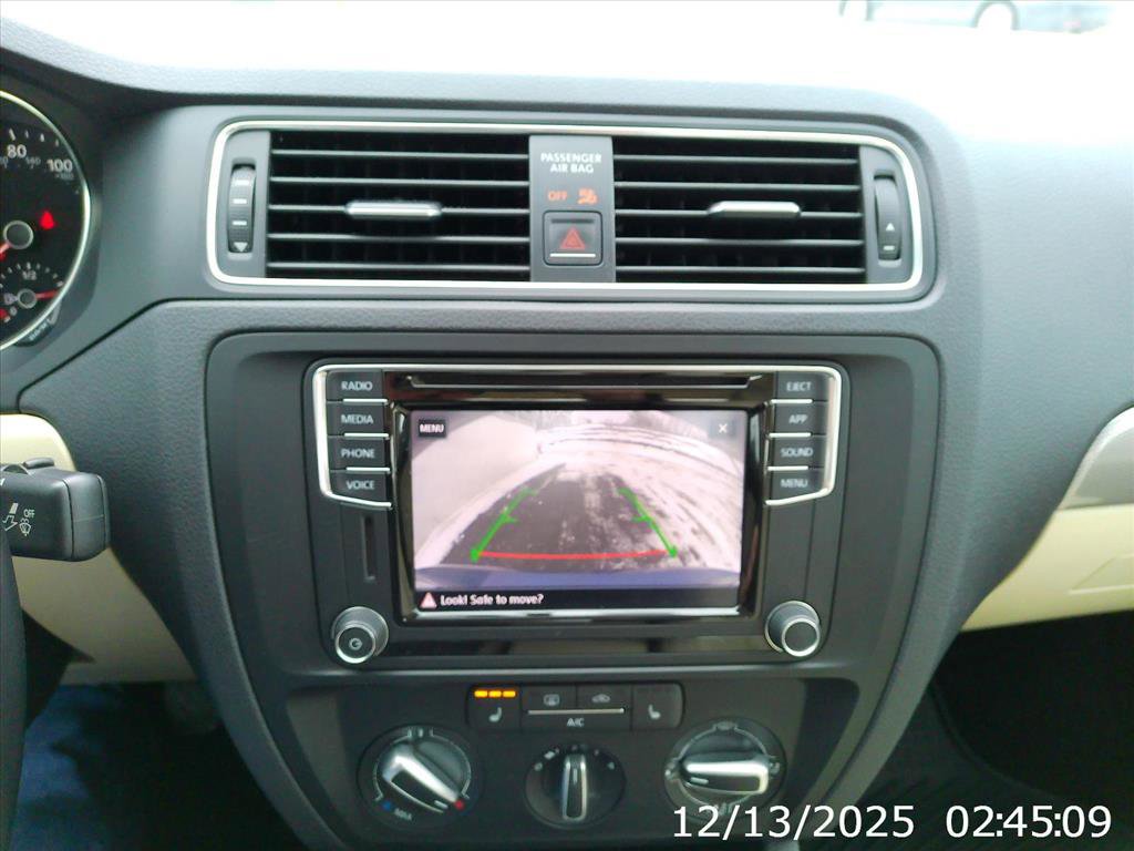 Used 2018 Volkswagen Jetta SE image 14