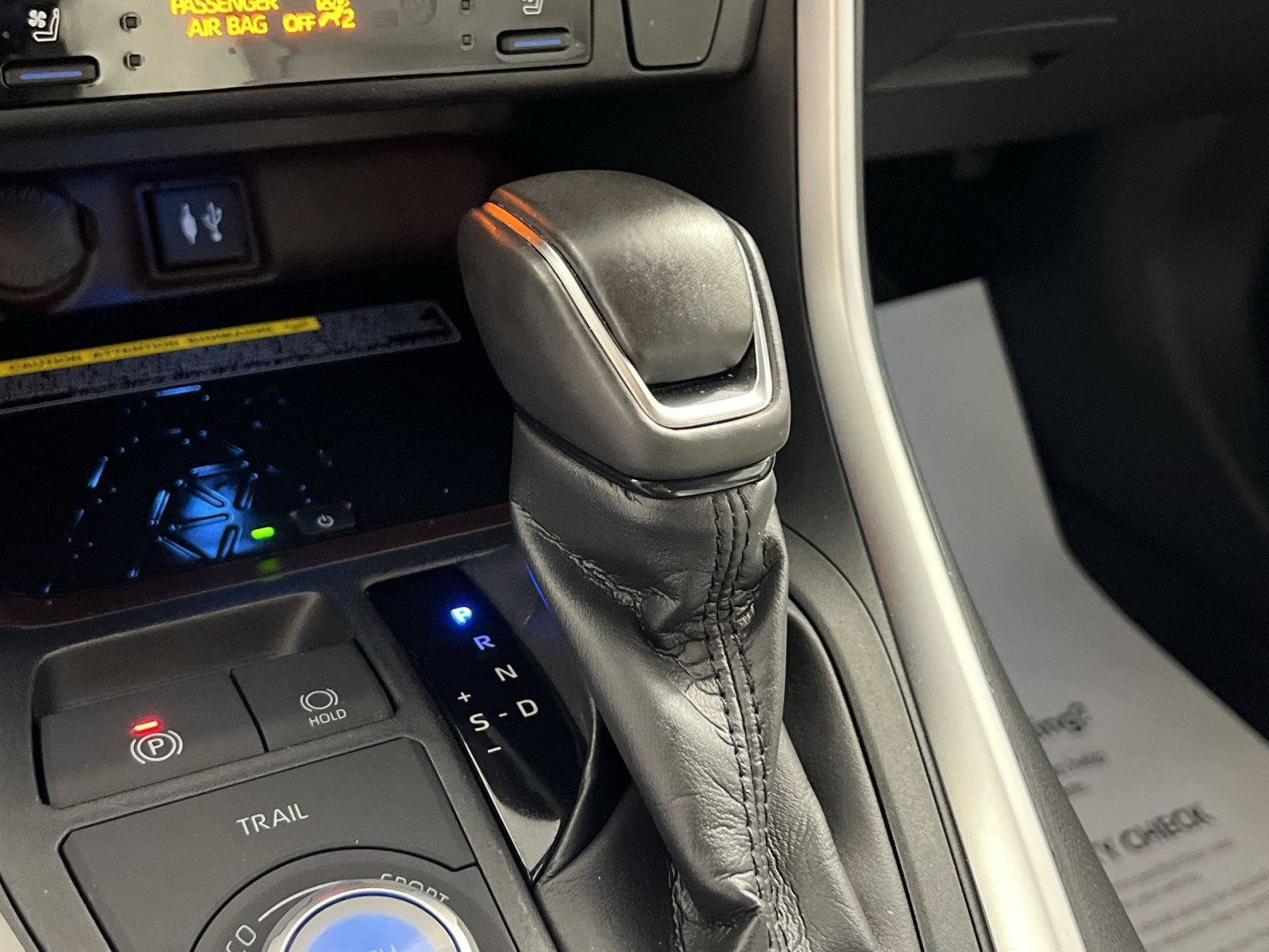 Used 2019 Toyota RAV4 Limited AWD/4WD image 22