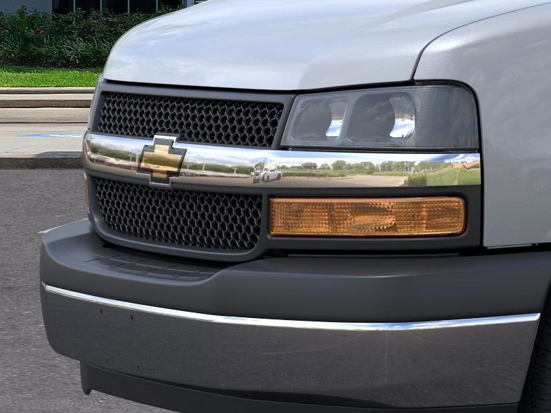 New 2025 Chevrolet Express 3500 LT w/ LT Preferred Equipment Group image 13