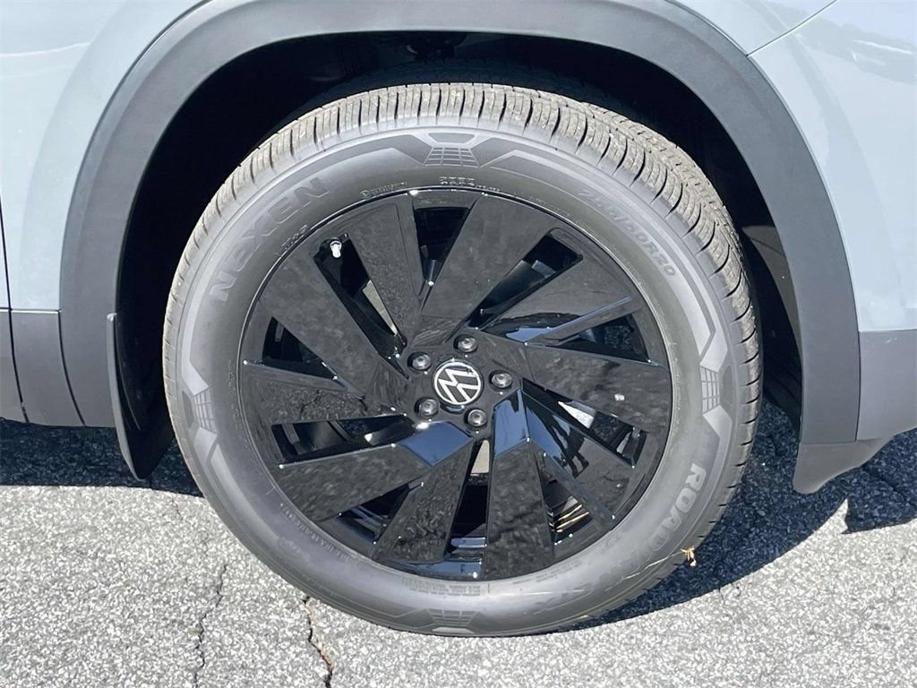 New 2026 Volkswagen Atlas SE FWD image 10