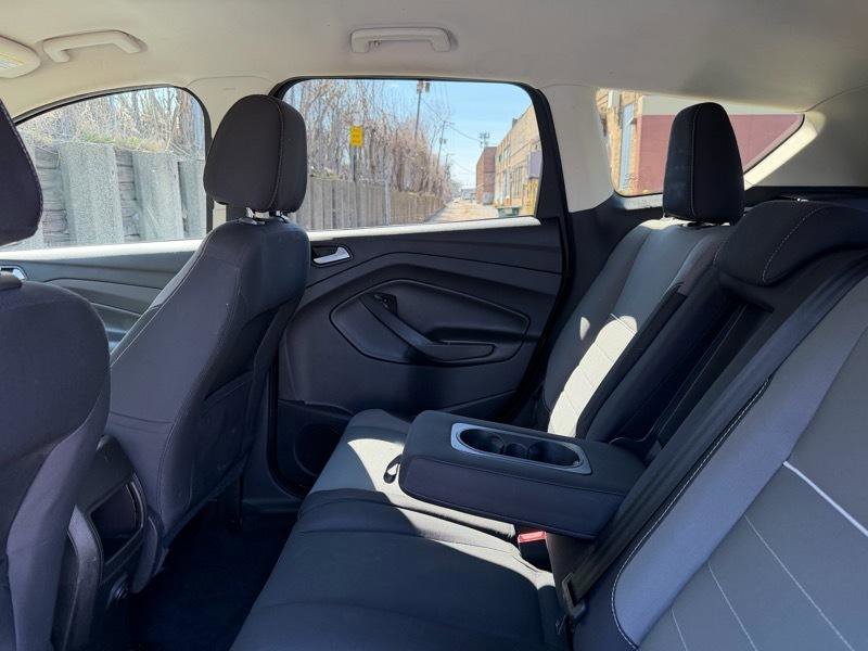 Used 2015 Ford Escape SE image 19