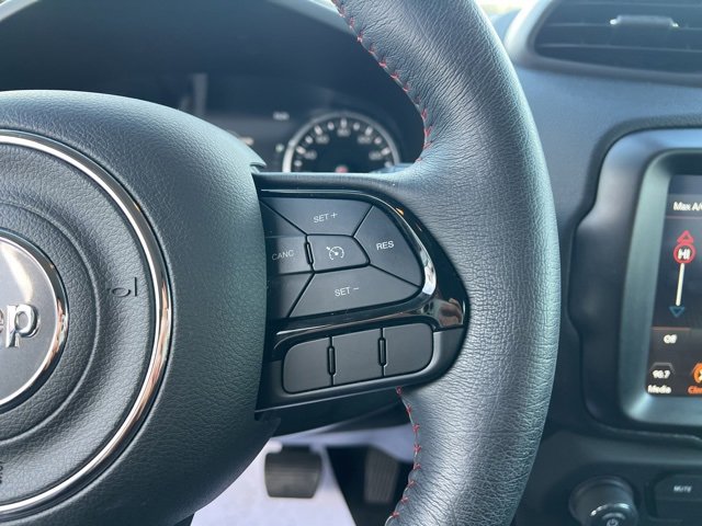 Used 2022 Jeep Renegade Trailhawk image 22