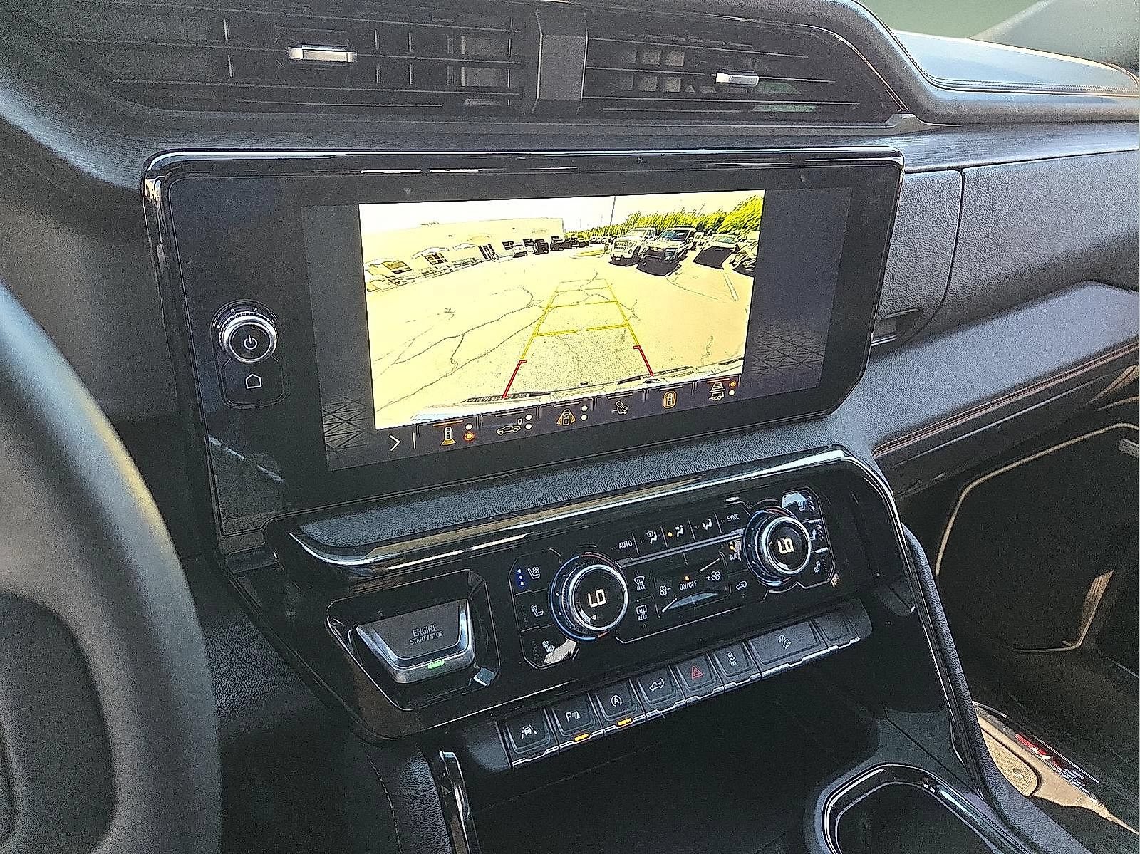 Certified 2024 GMC Sierra 1500 AT4 w/ Technology Package AWD/4WD image 8