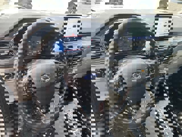 Used 2025 Ford Escape Active image 9